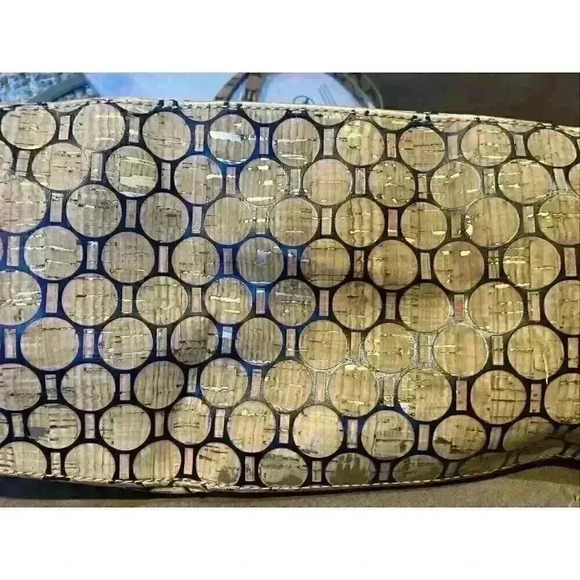 C Wonder Large Cork Tote Bag - Picture 11 of 11